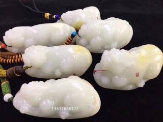 和田玉籽料种类多 最值得收藏的是独籽