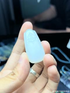 羊脂白玉无相佛吊坠